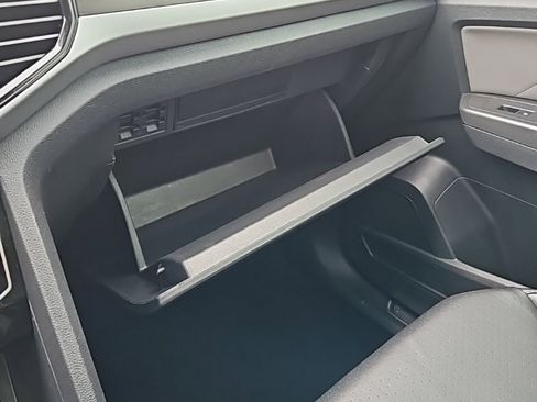 Used 2022 Volkswagen Atlas SE image 30