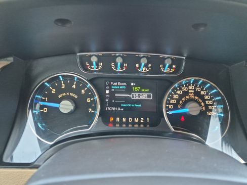 Used 2013 Ford F150 Lariat w/ Mid Equipment Group RWD image 19