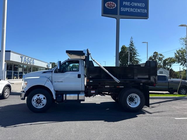 New 2027 Ford F650 2WD Regular Cab Super Duty image 3