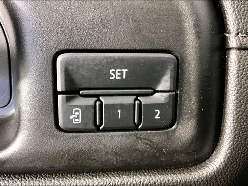 Certified 2021 GMC Sierra 1500 SLT image 36