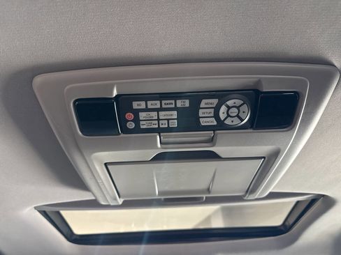 Used 2018 Honda Pilot Elite image 31