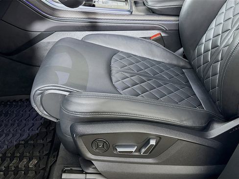 Used 2025 Audi SQ7 Prestige image 24