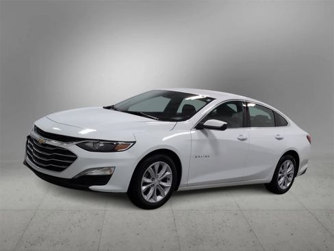 Used 2025 Chevrolet Malibu LT image 4