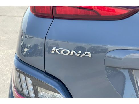 Used 2023 Hyundai Kona Limited FWD image 18