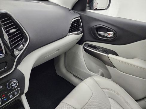 Used 2021 Jeep Cherokee Limited w/ Elite Package image 12