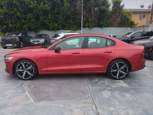 Certified 2024 Volvo S60 B5 Plus FWD image 6