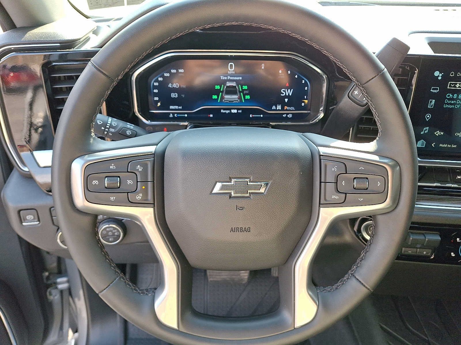 Used 2024 Chevrolet Silverado 1500 RST AWD/4WD image 19