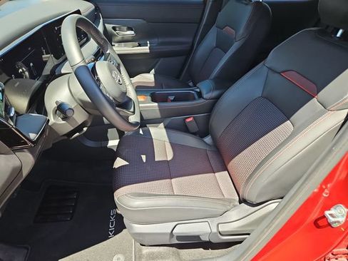 Certified 2026 Nissan Kicks SR FWD image 13