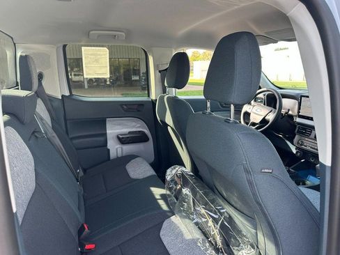 New 2025 Ford Maverick XLT w/ XLT Luxury Package image 4