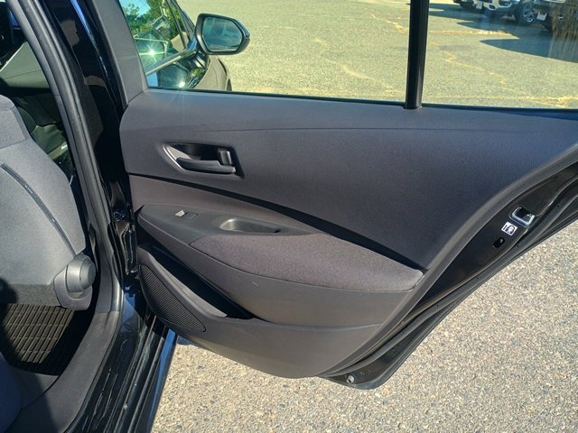 Used 2022 Toyota Corolla LE FWD image 15