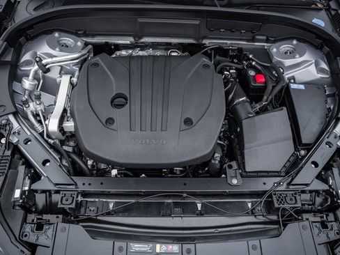 New 2026 Volvo XC60 B5 Ultra w/ Protection Package Premier image 18