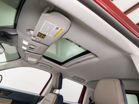 Used 2025 Ford Maverick Lariat w/ 4K Tow Package image 18