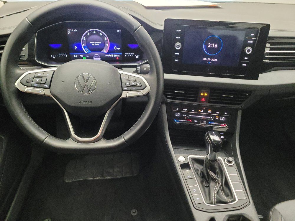 Used 2025 Volkswagen Jetta SE FWD image 22