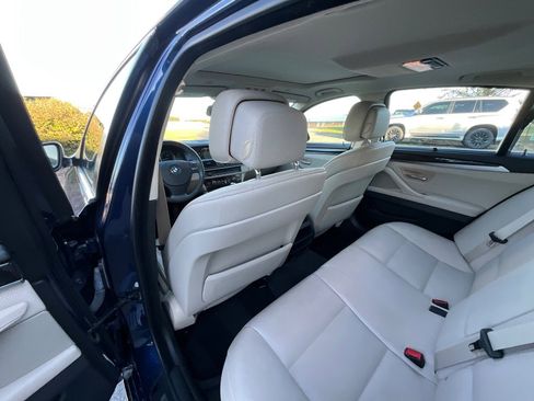 Used 2011 BMW 528i Sedan image 24