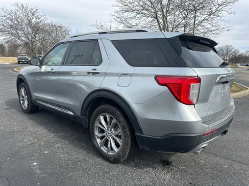 Used 2023 Ford Explorer Limited w/ Equipment Group 301A image 3