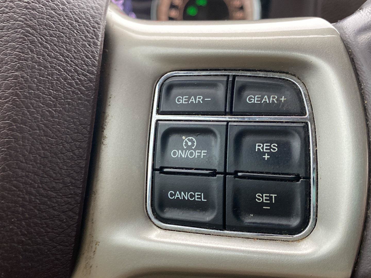Used 2016 RAM 1500 Laramie w/ Convenience Group AWD/4WD image 19