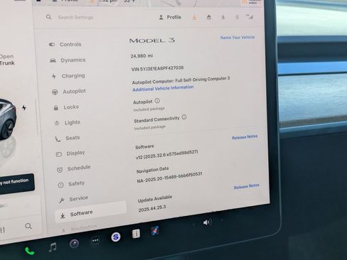 Used 2023 Tesla Model 3 Standard Range image 25