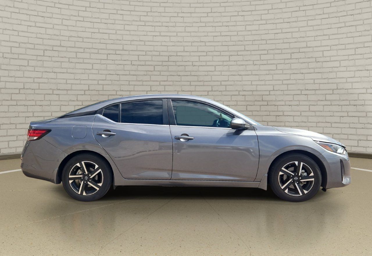 Used 2024 Nissan Sentra SV w/ All-Weather Package FWD image 4