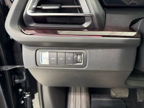 New 2026 Chevrolet Traverse RS image 11