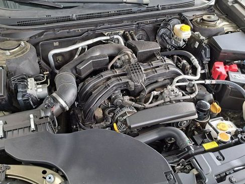 Used 2023 Subaru Outback Premium AWD/4WD image 32