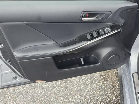 Used 2025 Lexus IS 300 w/ Comfort Package RWD image 30