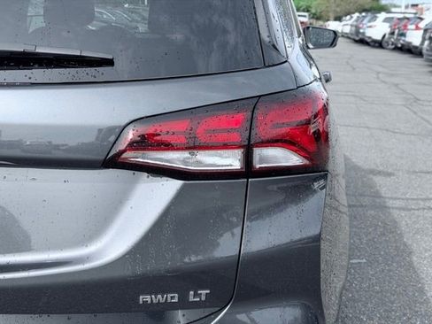 Used 2023 Chevrolet Equinox LT w/ Driver Convenience Package AWD/4WD image 8