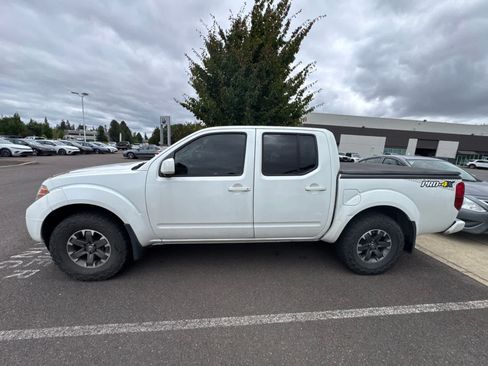 Used 2015 Nissan Frontier PRO-4X AWD/4WD image 1