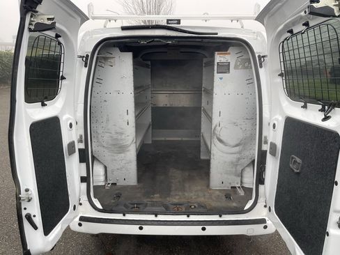 Used 2017 Chevrolet City Express LT w/ Technology Package image 4