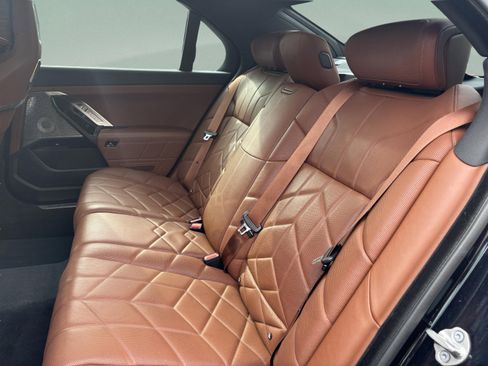 Used 2023 BMW 760i xDrive w/ Luxury Rear Seating Package image 23