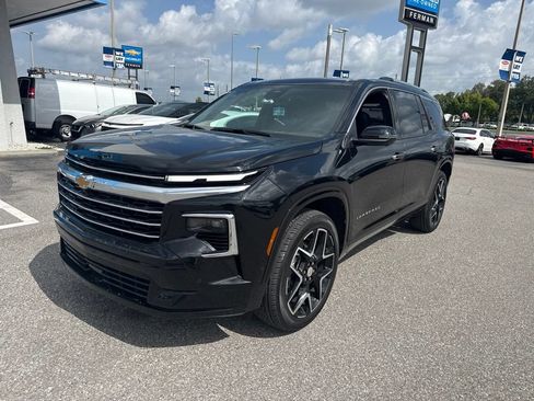 Used 2026 Chevrolet Traverse High Country w/ LPO, Floor Liner Package FWD image 1