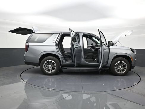 Used 2025 Chevrolet Tahoe LS AWD/4WD image 28