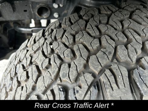 Used 2024 Jeep Wrangler Unlimited Rubicon 4xe w/ Technology Group AWD/4WD image 12