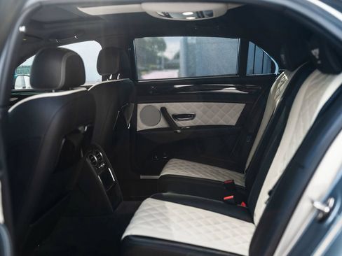 Used 2017 Bentley Flying Spur S V8 AWD/4WD image 34