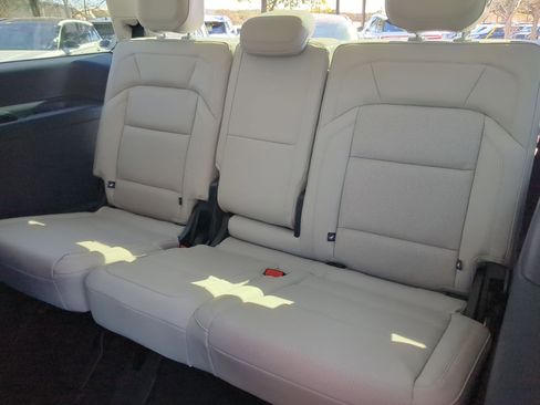 New 2026 Lincoln Navigator Premiere image 23