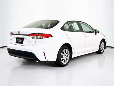 Used 2025 Toyota Corolla LE image 9