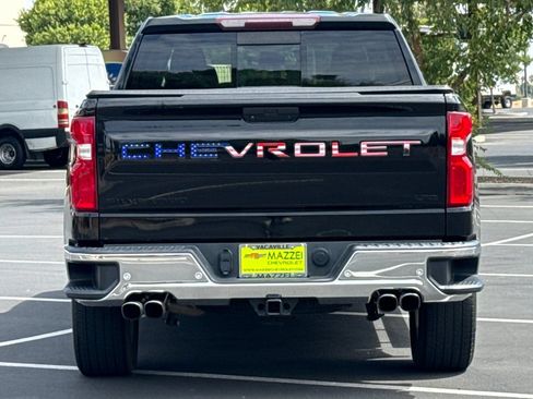 Used 2022 Chevrolet Silverado 1500 LTZ w/ LTZ Premium Package AWD/4WD image 12