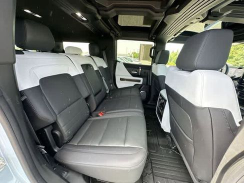 Used 2024 GMC Hummer EV 2X AWD/4WD image 25