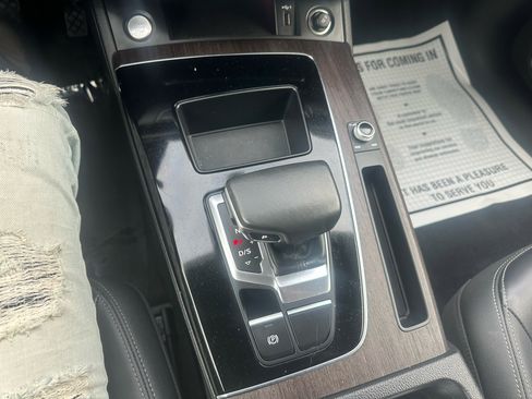 Used 2021 Audi Q5 2.0T Premium image 23