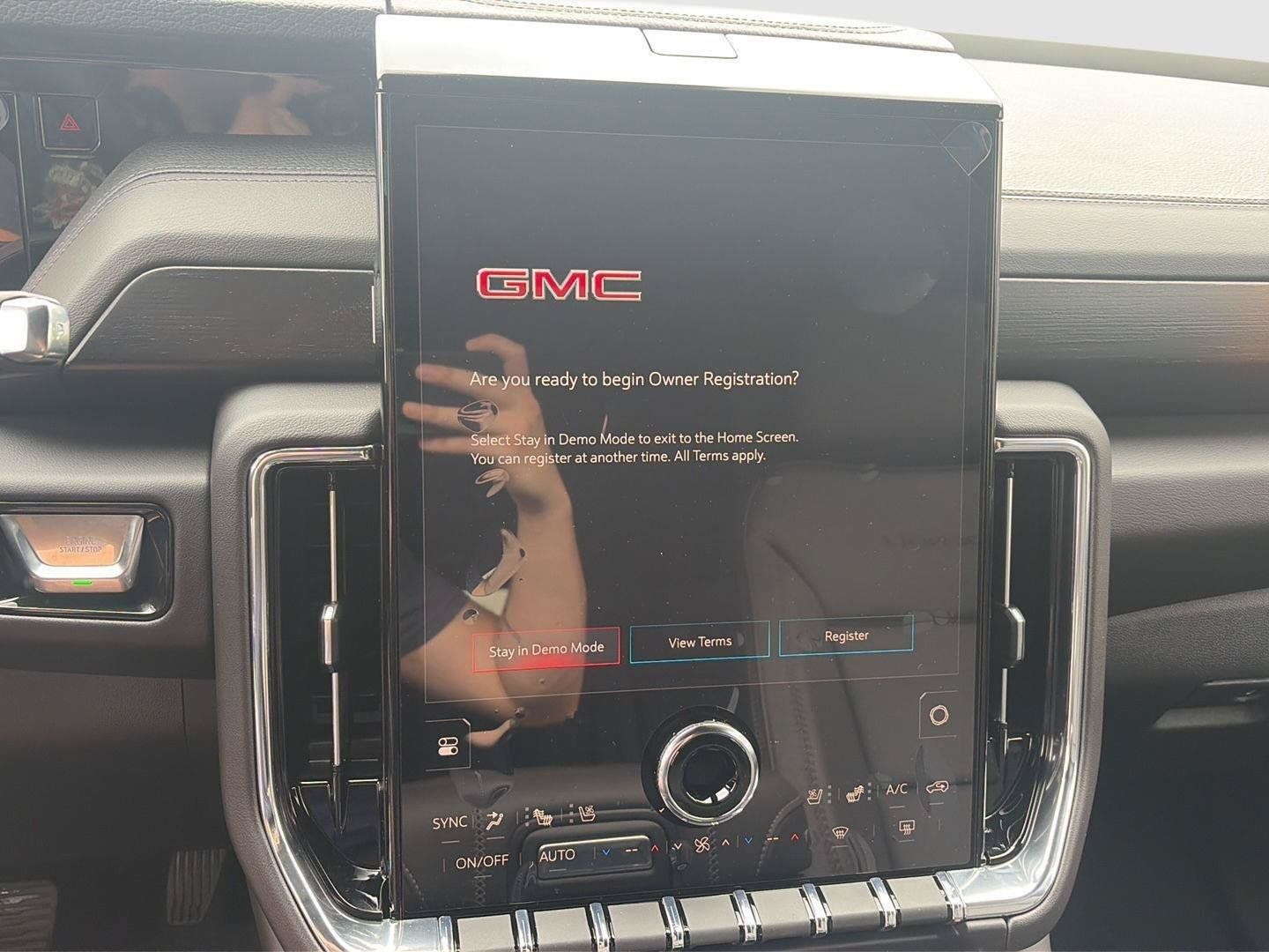 New 2026 GMC Yukon Denali w/ Advanced Technology Package AWD/4WD image 20