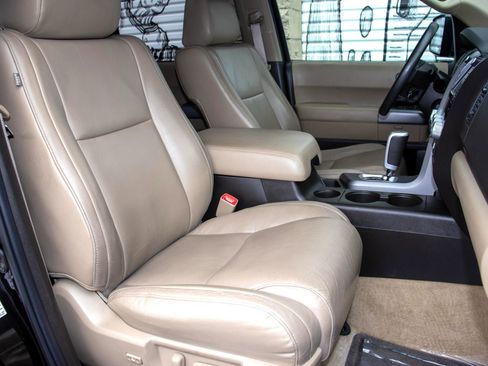 Used 2010 Toyota Sequoia Limited RWD image 16