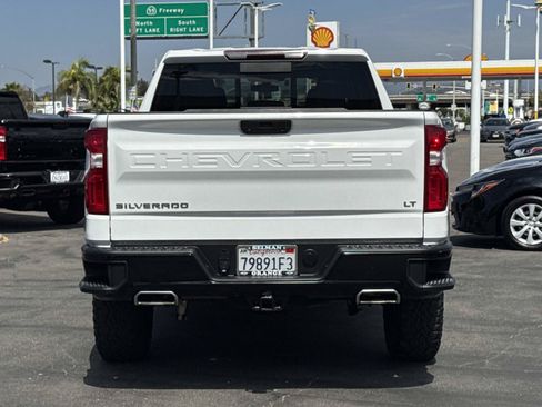 Used 2021 Chevrolet Silverado 1500 LT Trail Boss w/ Convenience Package II AWD/4WD image 6