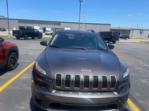 Used 2016 Jeep Cherokee 75th Anniversary AWD/4WD image 3