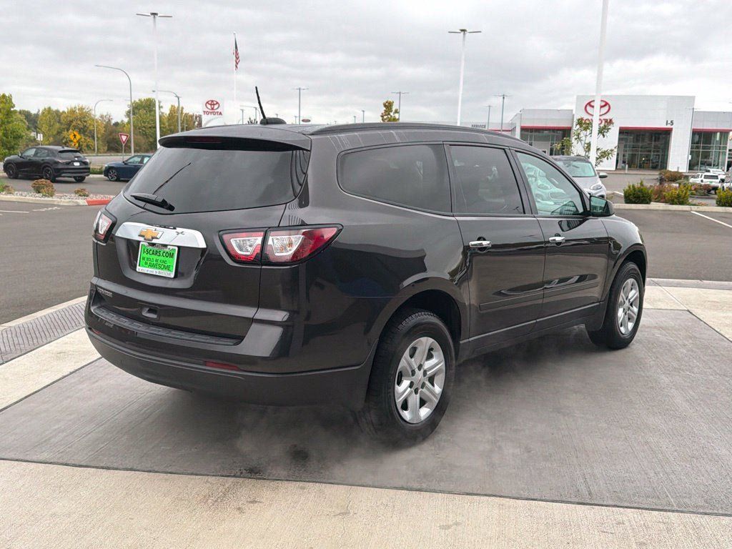 Used 2017 Chevrolet Traverse LS FWD image 6