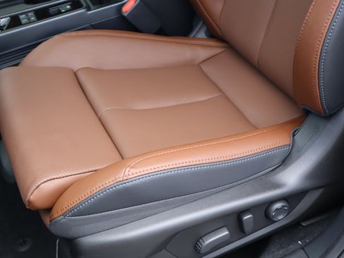 New 2026 Subaru Outback Touring XT image 10