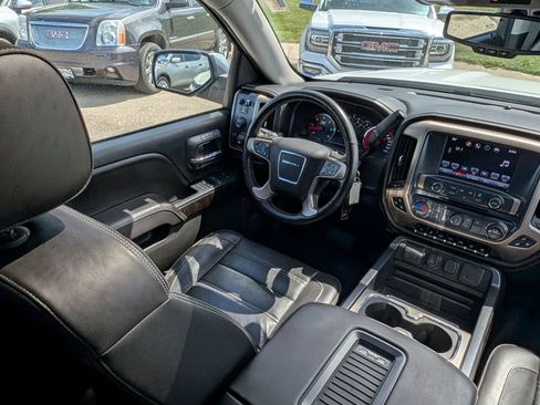 Used 2016 GMC Sierra 1500 Denali w/ Denali Ultimate Package AWD/4WD image 9