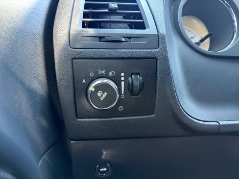 Used 2012 Dodge Challenger R/T RWD image 12