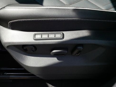 Used 2024 Volkswagen Atlas Cross Sport SEL Premium R-Line image 20