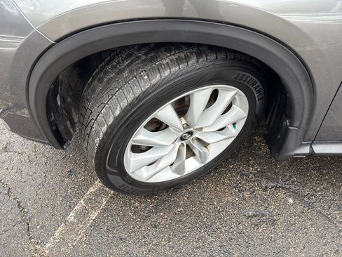 Used 2019 INFINITI QX50 Essential w/ Premium Heat Package image 27