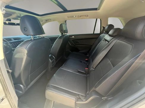 Used 2019 Volkswagen Tiguan SE w/ Panoramic Sunroof Package FWD image 33