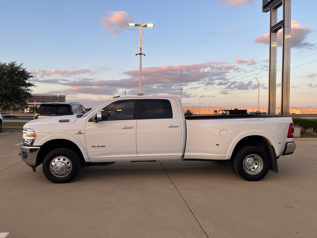 Used 2022 RAM 3500 Laramie AWD/4WD image 3
